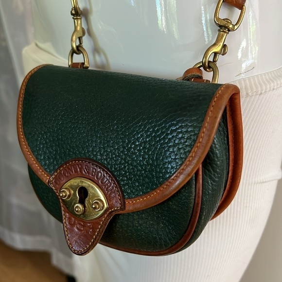 Vintage Dooney & Bourke Ivy Green Tab Leather Cavalry Small Crossbody Belt Bag - Picture 1 of 14